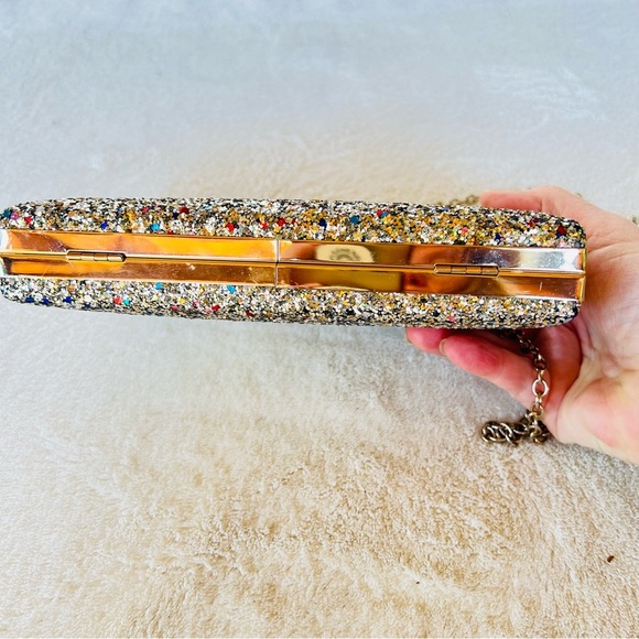 COCO BANANAS SPARKLE THROUGH THE NIGHT CONVERTIBLE CROSSBODY CHAIN STRAP - Picture 7 of 11